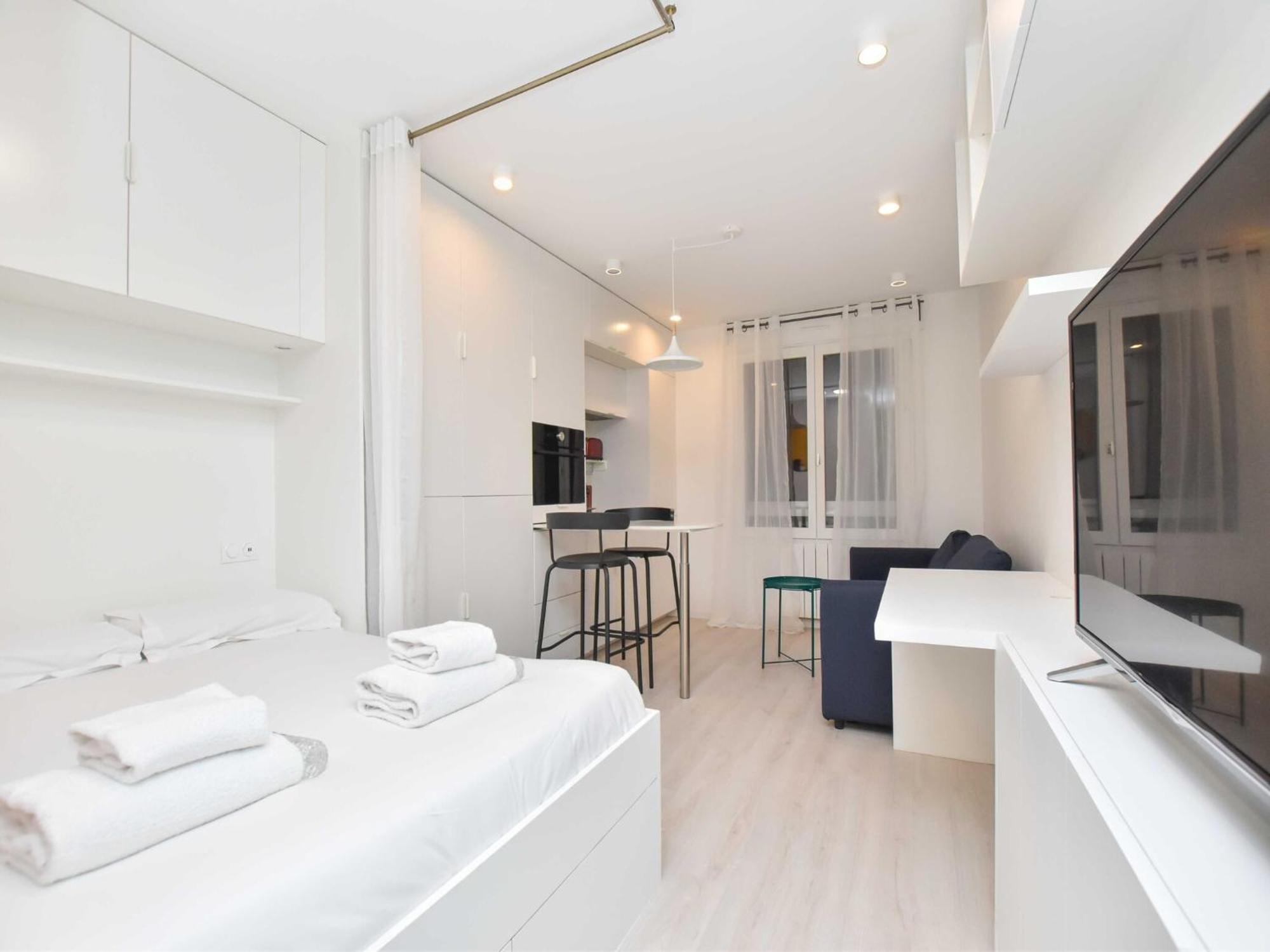 Apartment Super Lumineux- Gambetta Bail Mobilite Paris
